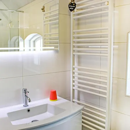 1 Bedroom Cozy In 펜션 Udenhout